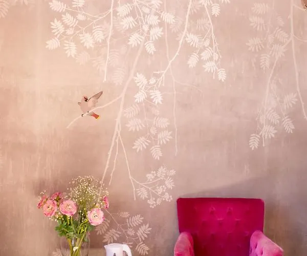La Source Doree Bed & Breakfast 3*