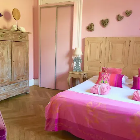 La Source Doree Bed & Breakfast Chevinay
