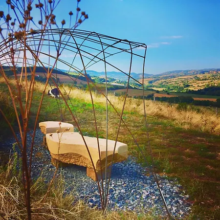 Couette-café La Source Doree 3*