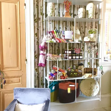 La Source Doree Bed & Breakfast Chevinay